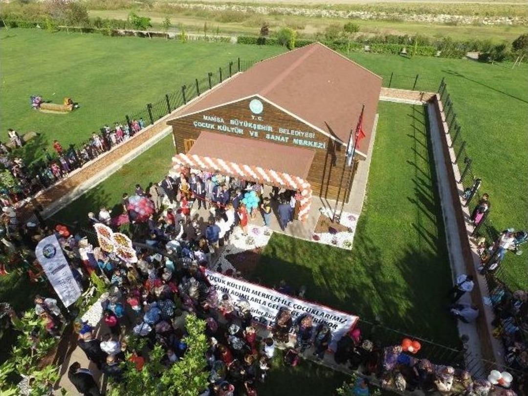 Salihli&rsquo;de Okul &Ouml;ncesi Eğitime B&uuml;y&uuml;kşehir Desteği