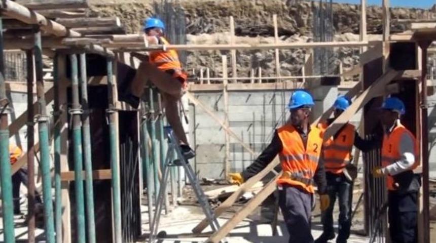 İnşaat İş&ccedil;ileri Bu Kez Sınavda Ter D&ouml;kt&uuml;