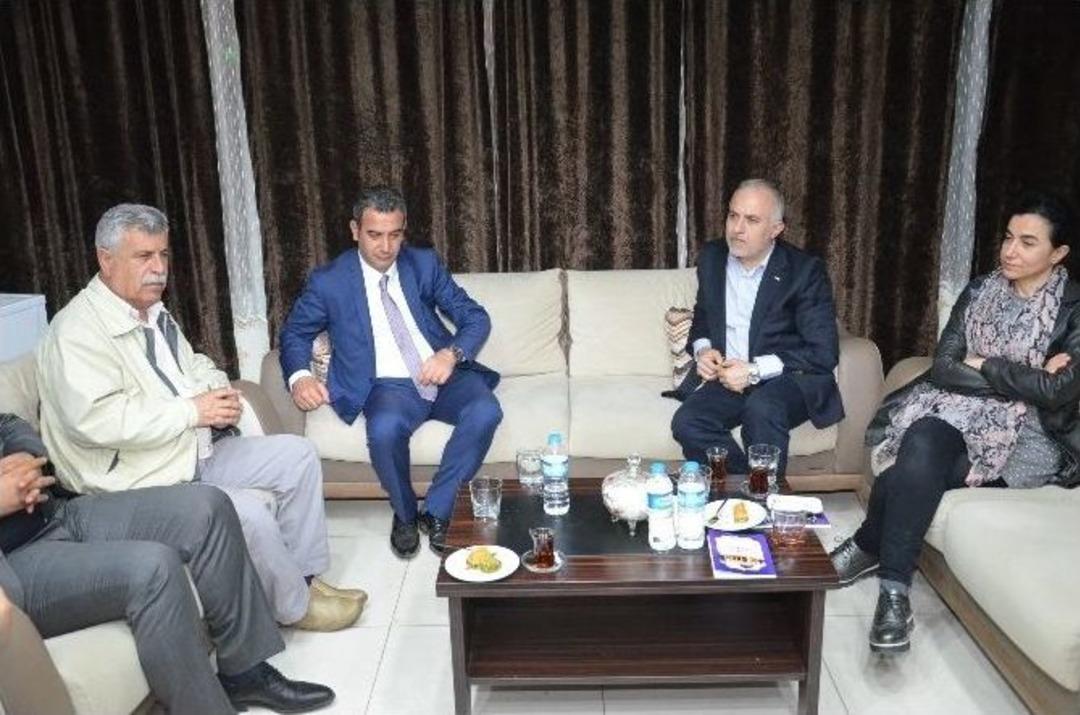 Kızılay Genel Başkanı Viranşehir 2 M&uuml;jde S&ouml;z&uuml; Verdi