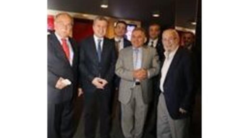 Somuncu Baba Filminin Y&ouml;netmen Ve Oyuncularından Memduh B&uuml;y&uuml;kkılı&ccedil;&rsquo;a Ziyaret