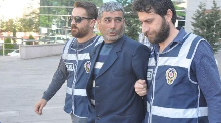 Cami Tuvaletinin Kapalı Olmasına Kızıp Bir Kişiyi &Ouml;ld&uuml;ren, Bir Kişi De Yaralan Zanlı Tutuklandı