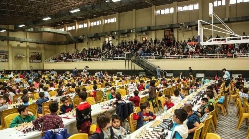 34.geleneksel Satran&ccedil; Turnuvası Başladı