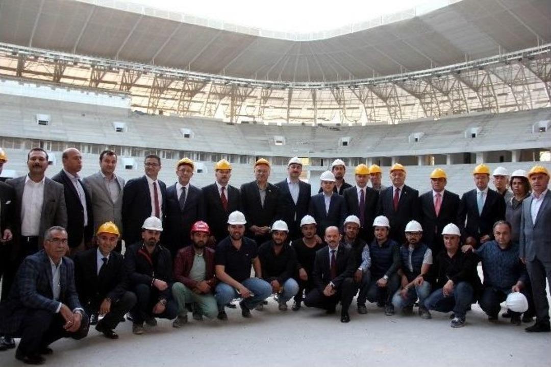 Bakan Kılı&ccedil;, Gaziantep Arena Stadyumunda İnceleme Yaptı