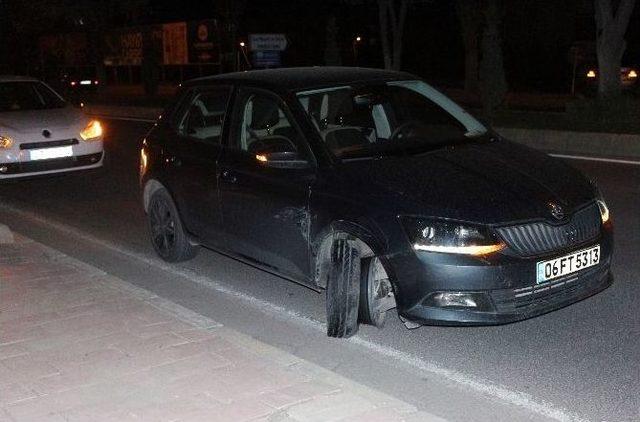 Elazığ&rsquo;da Trafik Kazası Kavgayla Bitti: 4 Yaralı 1
