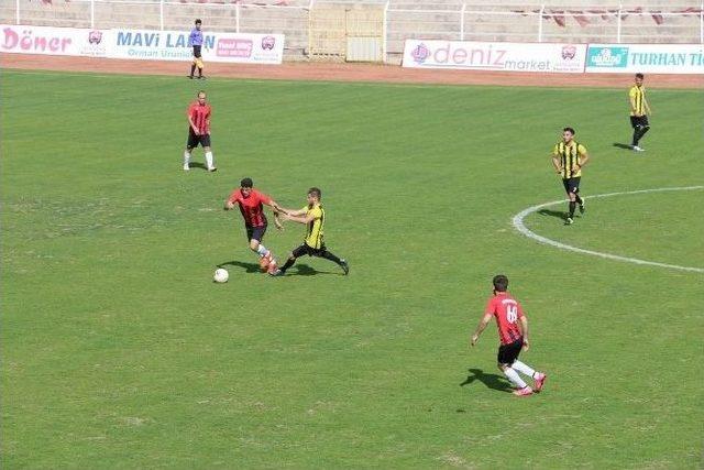 13 Şubat Erzincan Gençlik Spor Bölgesel Amatör Lig’e Yükseldi