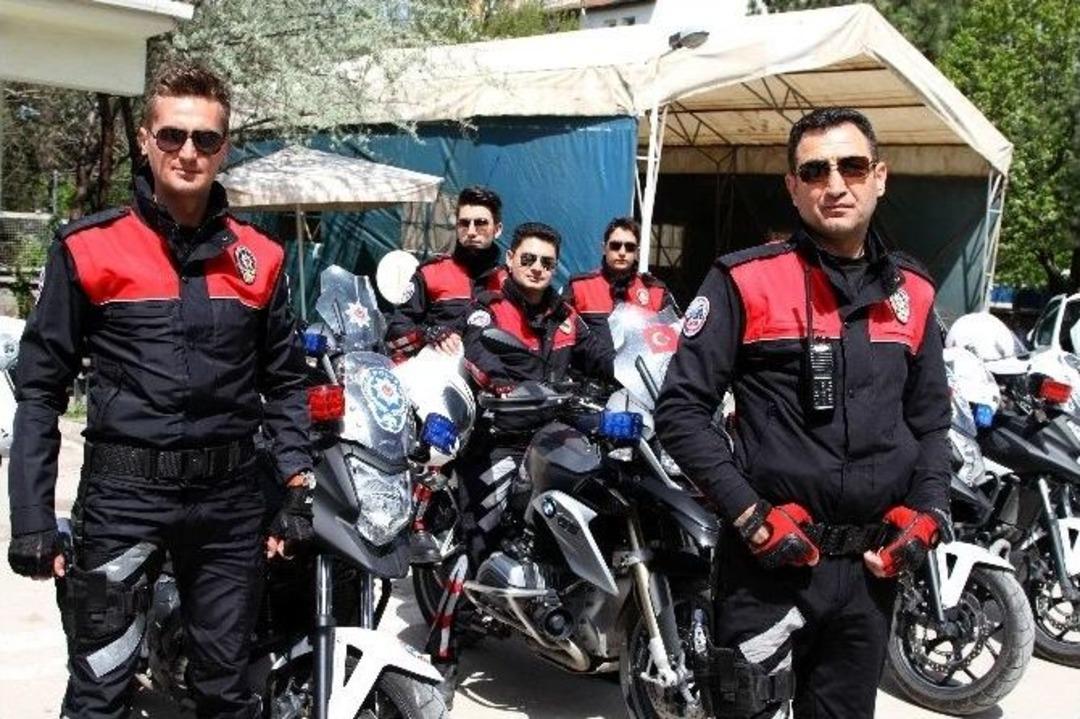 (&ouml;zel Haber) Emniyetin En Hızlıları