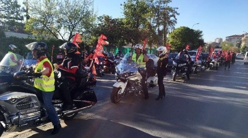 Motor Tutkunları Şehitler İ&ccedil;in Bir Araya Geldi