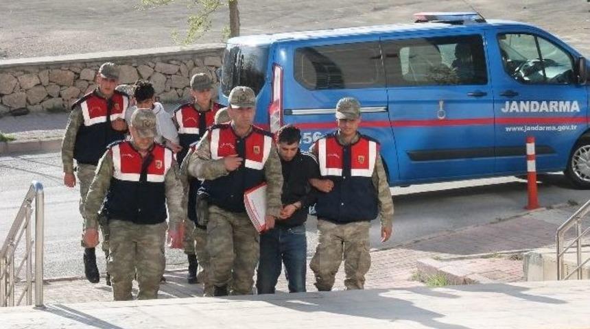 Baz İstasyonlarını Soyan 2 Hırsız Tutuklandı