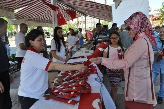 Alıcık, Kutlu Doğum Haftasında Gül Dağıttı