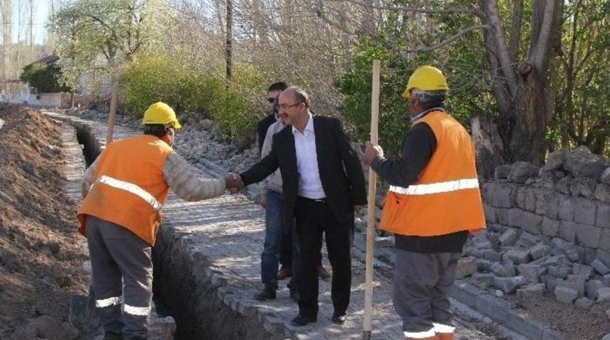 Başkan Şinasi G&uuml;lc&uuml;oğlu Doğalgaz &Ccedil;alışmalarını İnceledi