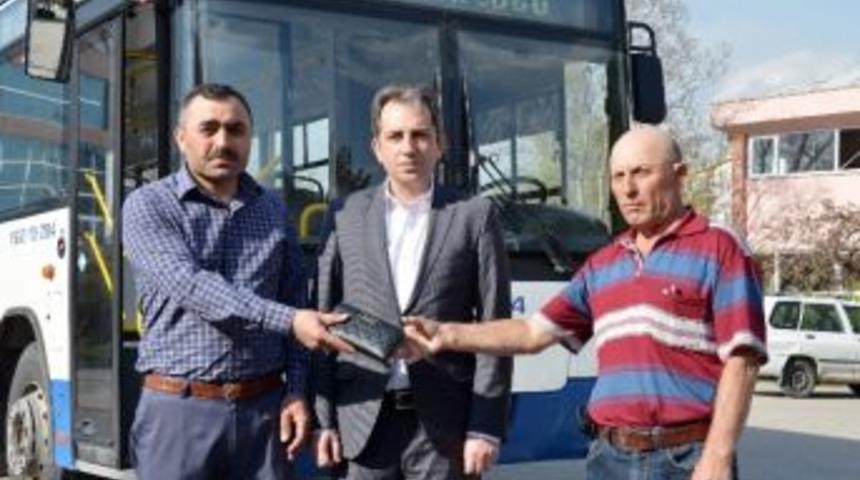 Ego Şof&ouml;r&uuml;, Otob&uuml;ste Bulunan C&uuml;zdanı Sahibine Ulaştırdı