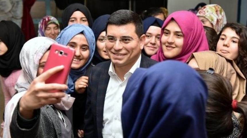 Kepez Belediyesinden Kızlara Pozitif Ayrımcılık