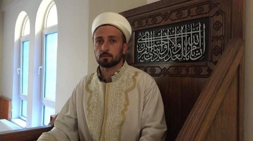 Camide İmam, Kul&uuml;pte Başkan