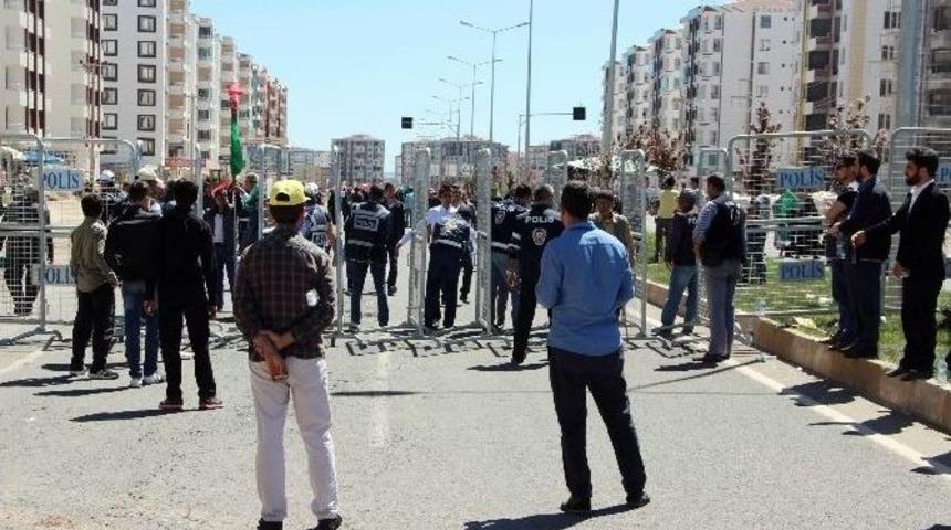 Diyarbakır&rsquo;da Kutlu Doğum Kutlamaları İ&ccedil;in Yoğun G&uuml;venlik &Ouml;nlemleri Alındı