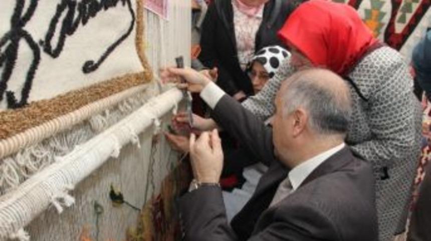 Giresun Valisi Karahan Tezgah Başında Halı Dokudu