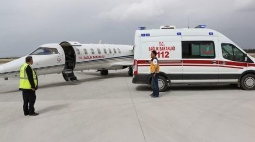 Erken Doğan Bebeğe, U&ccedil;ak Ambulans Sevk Edildi