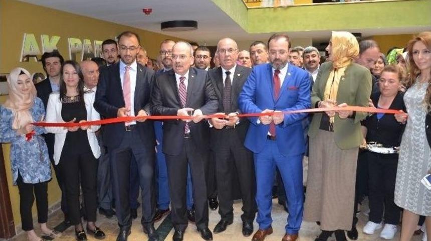 Ak Parti &Ccedil;orlu İl&ccedil;e Teşkilatı Yeni Yerinde