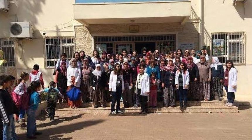 Hemşirelik &Ouml;ğrencileri K&ouml;yl&uuml;lere Kanseri Anlattı