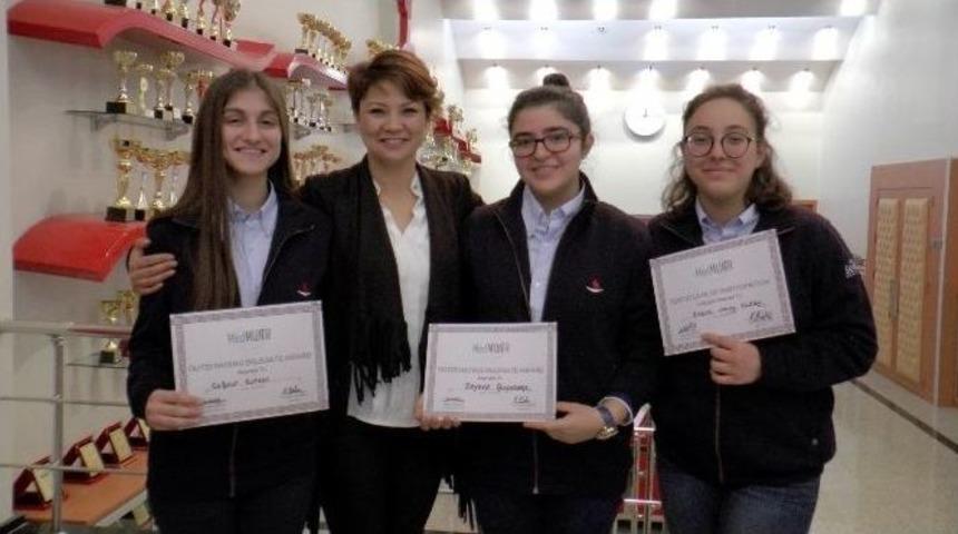 Bm Konferansından Gaziantepli &Ouml;ğrencilere İki &Ouml;d&uuml;l