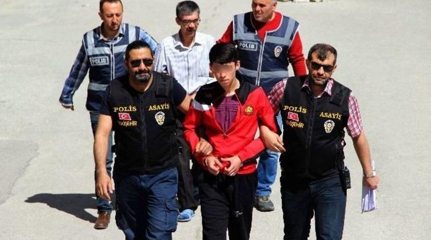 Cinayet Ş&uuml;phelileri Adliyeye &Ccedil;ıkarıldı