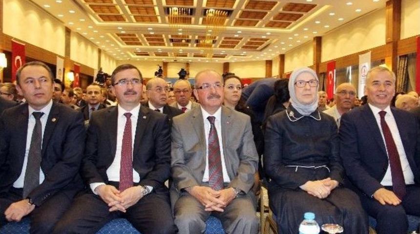 Bakan Ramazanoğlu: "turgut &Ouml;zal Yaptığı Uygulamalarla Değişimin &Ouml;nc&uuml;s&uuml; Oldu"