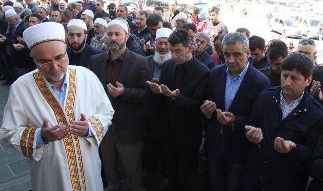 Şehit Polis İçin Rize’de Gıyabi Cenaze Namazı