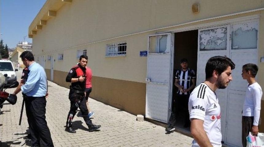 Antalya&rsquo;da Hakeme &Ccedil;irkin Saldırı