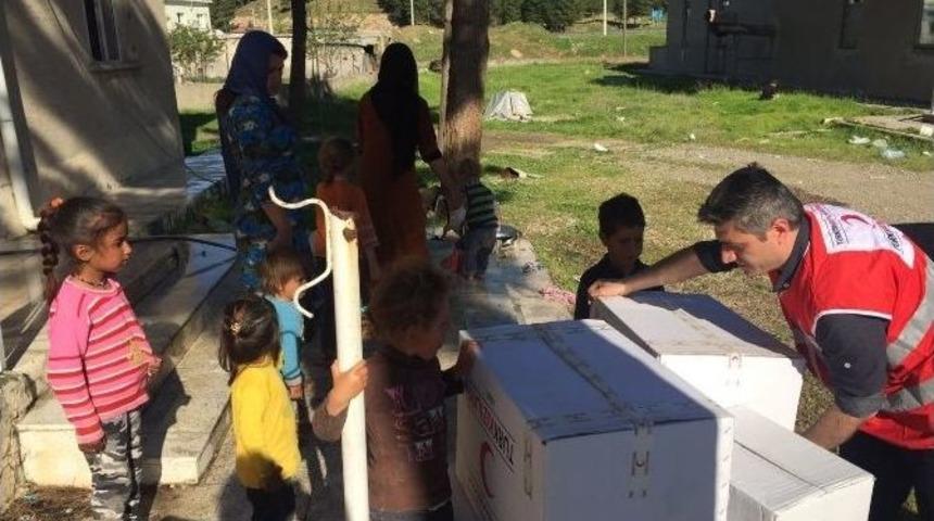 Siirt&rsquo;te Sel Mağduru Suriyeli Aileye Kızılay Desteği
