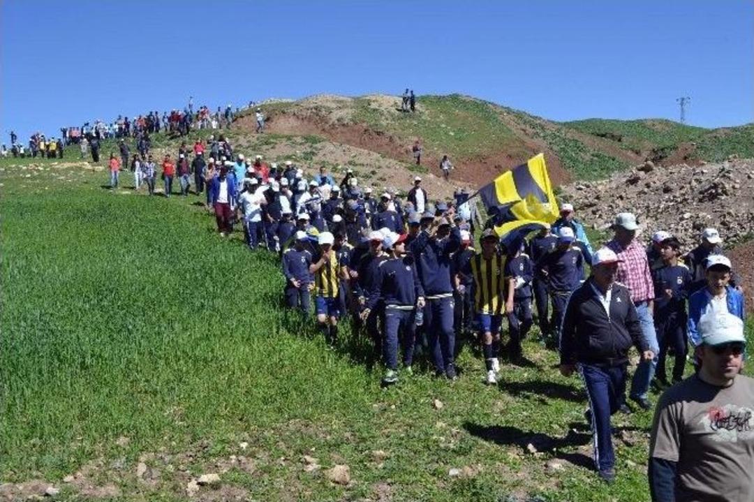 Ter&ouml;re İnat Akabe Yolunda Doğa Y&uuml;r&uuml;y&uuml;ş&uuml; Yapıldı