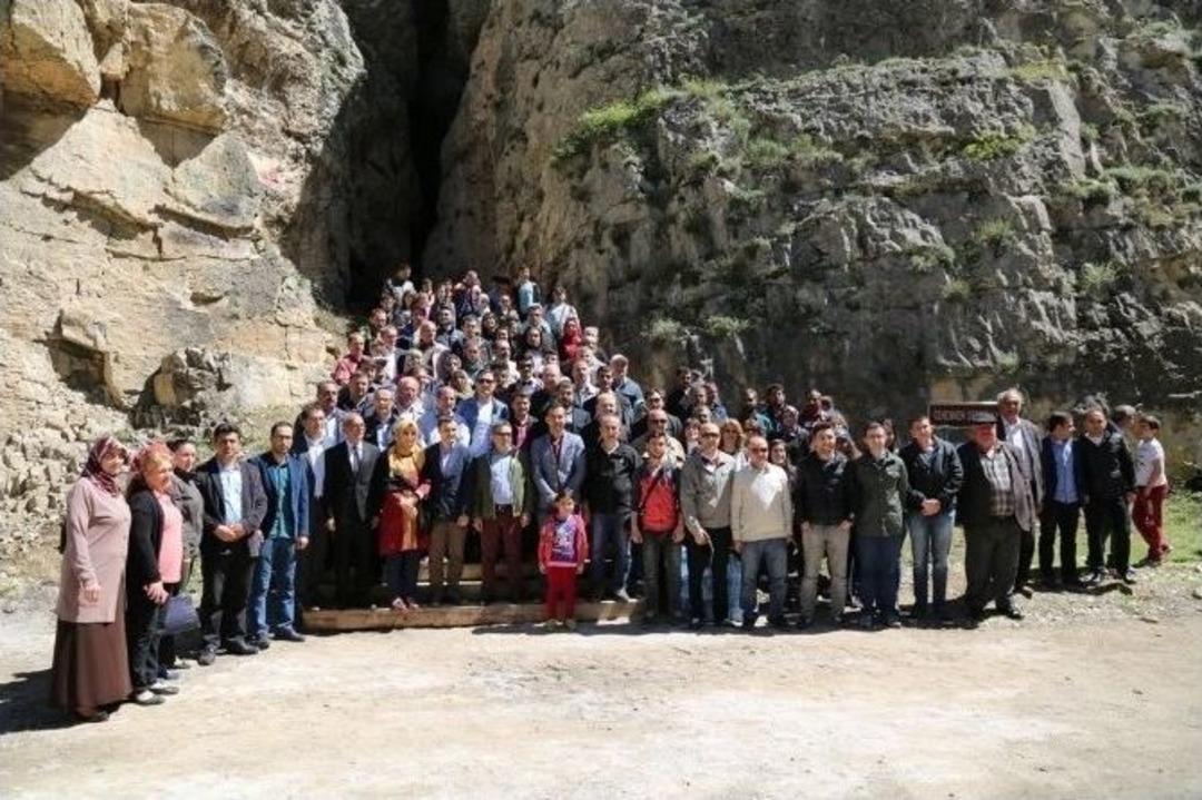 Artvin D&uuml;nyanın İkinci B&uuml;y&uuml;k Kanyonu "cehennem Deresi" İle Turist &Ccedil;ekmeyi Hedefliyor