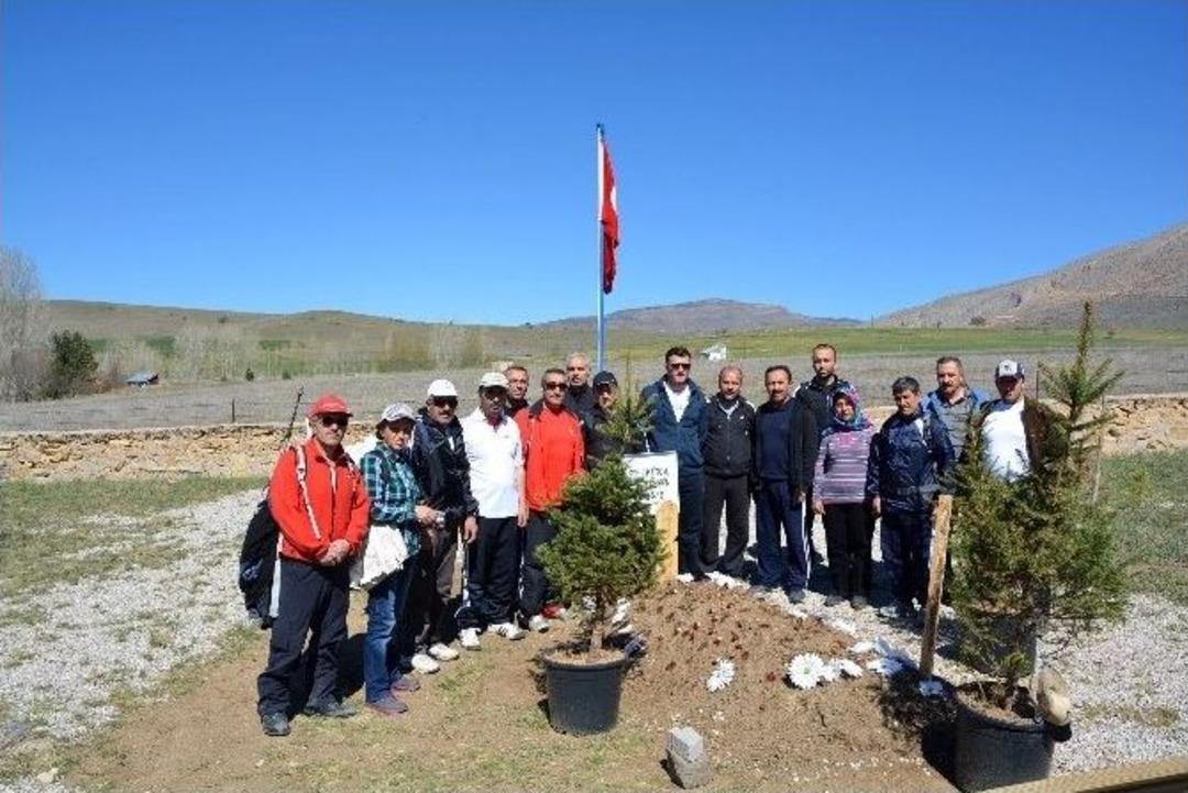 G&uuml;m&uuml;şhaneli Dağcılar Şehit Erdem Keskin&rsquo;i Unutmadı