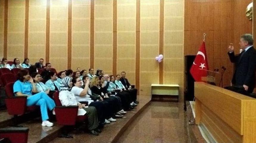 Hastane Personelin Elleri Hastaların G&ouml;zleriyle Konuşuyor