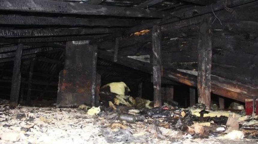 &Ccedil;atı Yangını Korkuttu