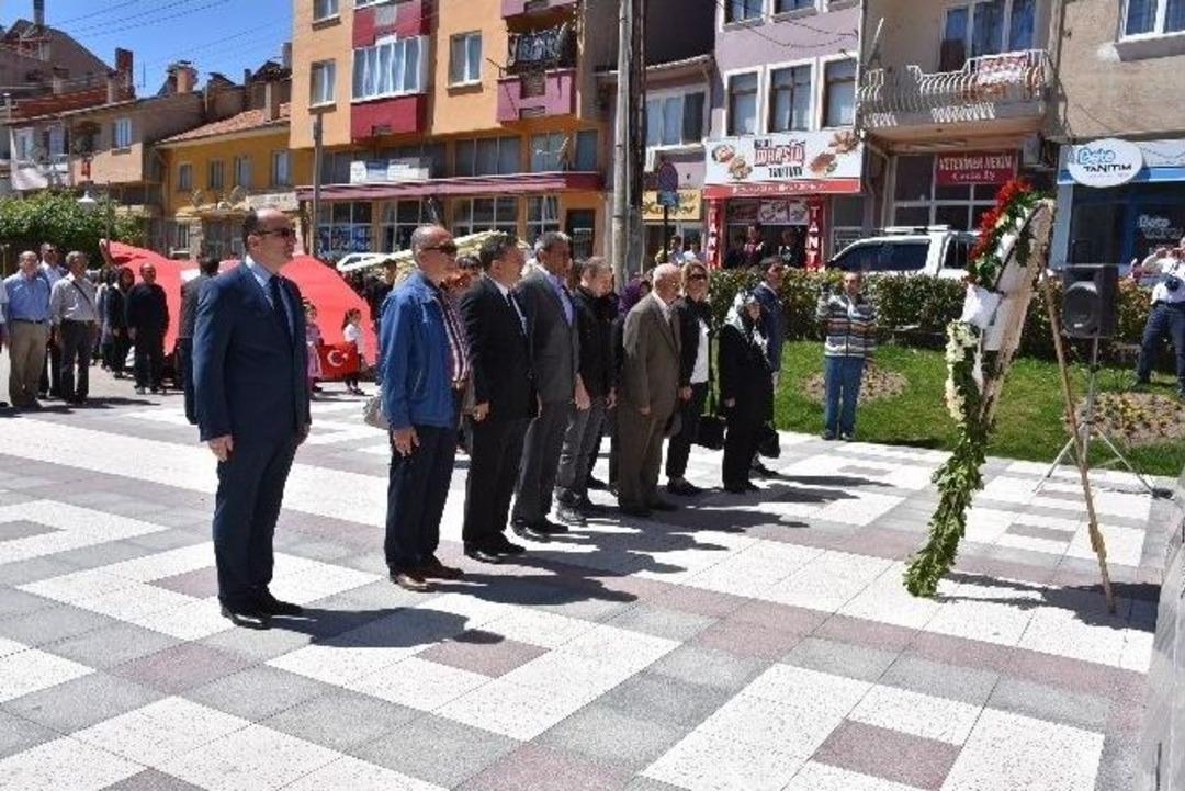 Dursunbeyli Şehit Mezarı Başında Anıldı