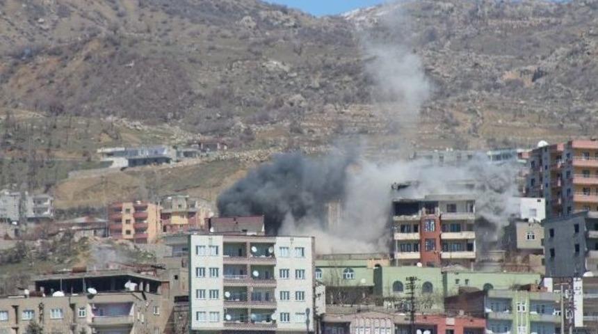 Şırnak&rsquo;ta, Pkk Karargahları Yaylım Ateşine Tutuluyor