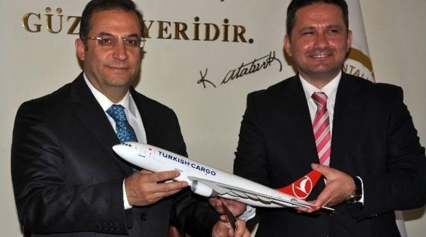 4 Ayrı &Uuml;lkeden Gelen 10 Pilot Antalya&rsquo;da U&ccedil;acak