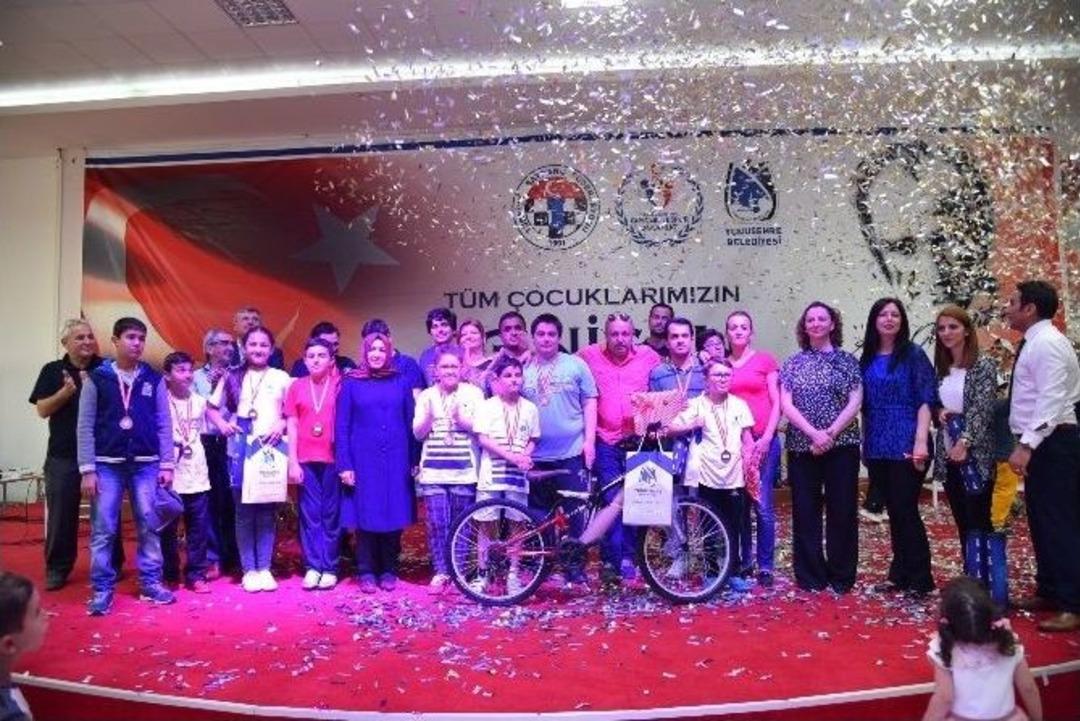 Yunusemre&rsquo;de Muhteşem 23 Nisan Şenliği