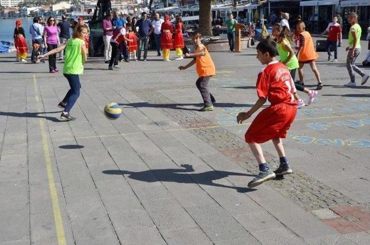 Çocuklar Geleneksel Oyunlarla Şenlendi G5