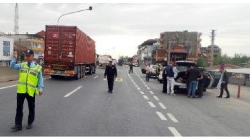 Huzur Ve G&uuml;venlik İ&ccedil;in İş Başındalar