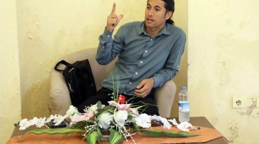 Yılmaz: "d&uuml;nya Zindanından Ancak Kendi Zindanımıza Ka&ccedil;arak Teselli Buluyoruz"