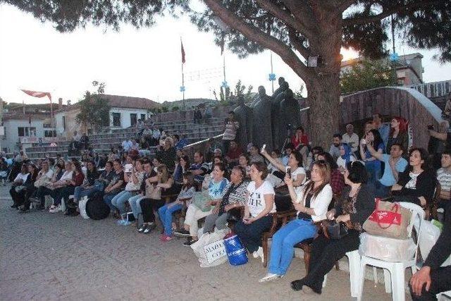 Bir Annenin Otizmli Kızına Yazdığı Mektup Herkesi Ağlattı