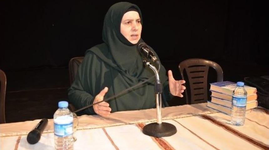 Güncel Okumalar Ve Yazar Buluşmaları” Programı Düzenlendi