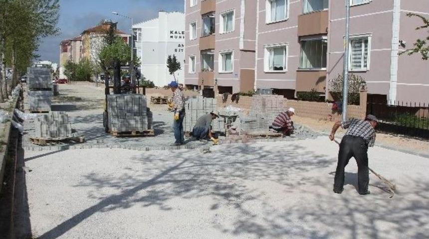 Yol Yapım &Ccedil;alışmaları Devam Ediyor