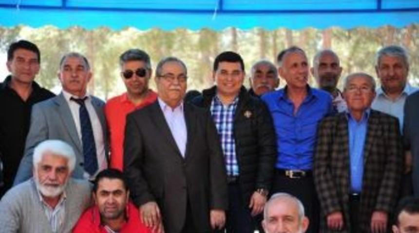 T&uuml;t&uuml;nc&uuml;, Antalya&rsquo;daki Ağrılılarla Piknikte Buluştu