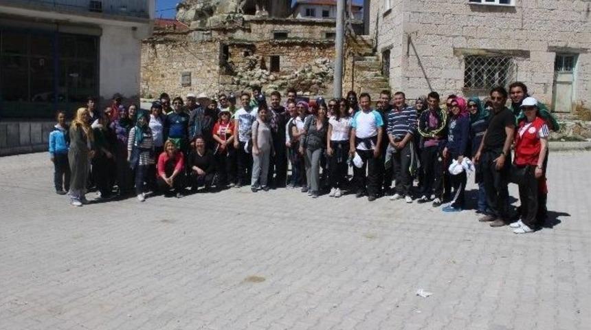 120 Kişi Doğlat Yaylasına Yürüdü