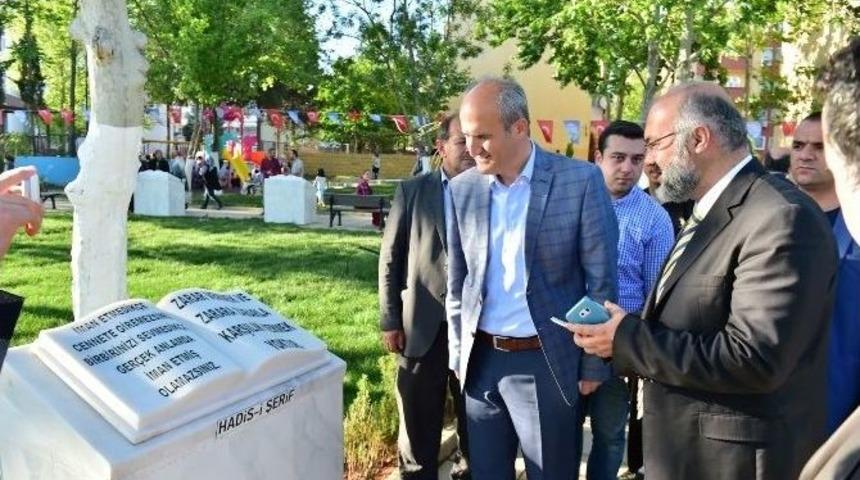 Dulkadiroğlu Belediyesi&rsquo;nden Hadis-i Şerif Hassasiyeti