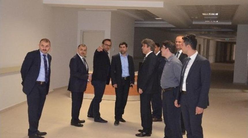 Eyyubi&rsquo;ye Devlet Hastanesi&rsquo;ne Bakan M&uuml;ezzinoğlu Hız Kazandırdı