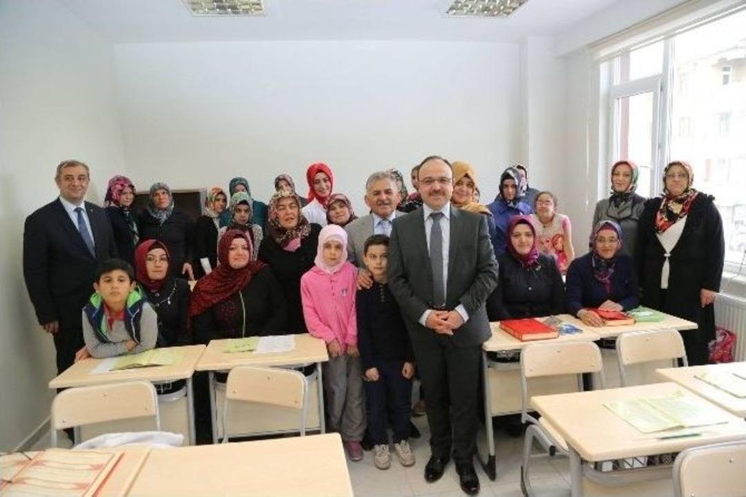 Melikgazi Belediyesi Enerji Dostu Pazar İnşa Etti