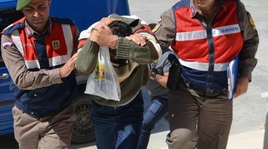 Kablo Hırsızları &Ccedil;alıntı Malzemelerle Birlikte Yakalandı