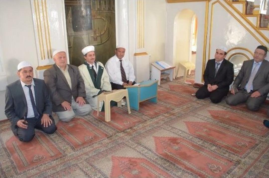 Kula &Ccedil;arşı Camii&rsquo;nde Kuran-ı Kerim Ziyafeti